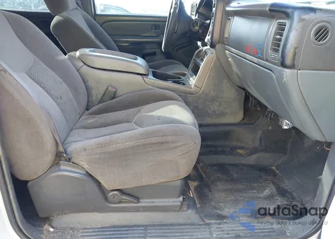 2005 Chevrolet Silverado 2500Hd Work Truck z USA, uszkodzony, nr VIN 1GCHC23U35F850150